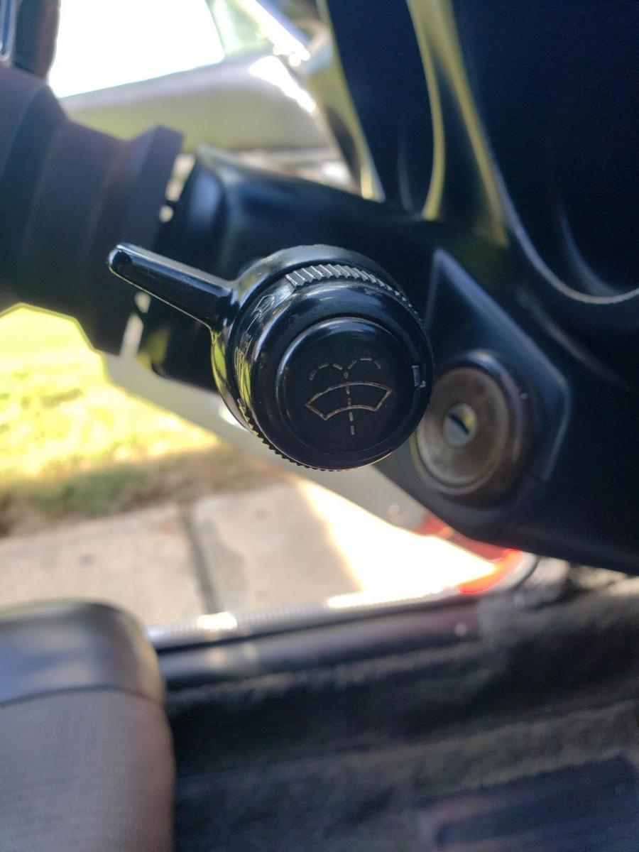Детали интерьера Datsun 240Z 5-Speed Project (HS30) 1971 года  (фото 37 из 91)
